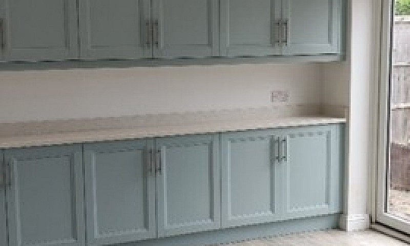 4/5 Bedroom House In...