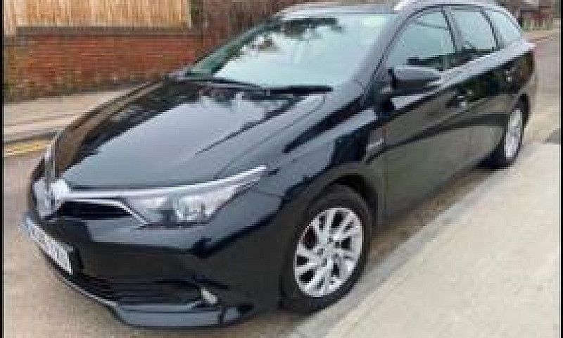 Toyota Auris ...