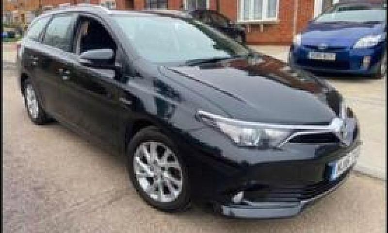 Toyota Auris ...