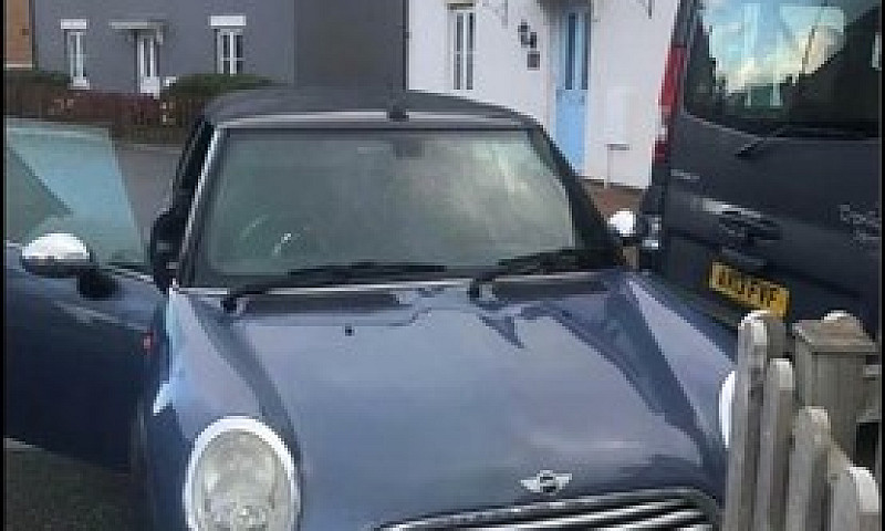 Mini Cabriolet- Vgc...