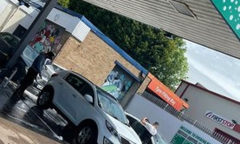 Hand Carwash & Garag...