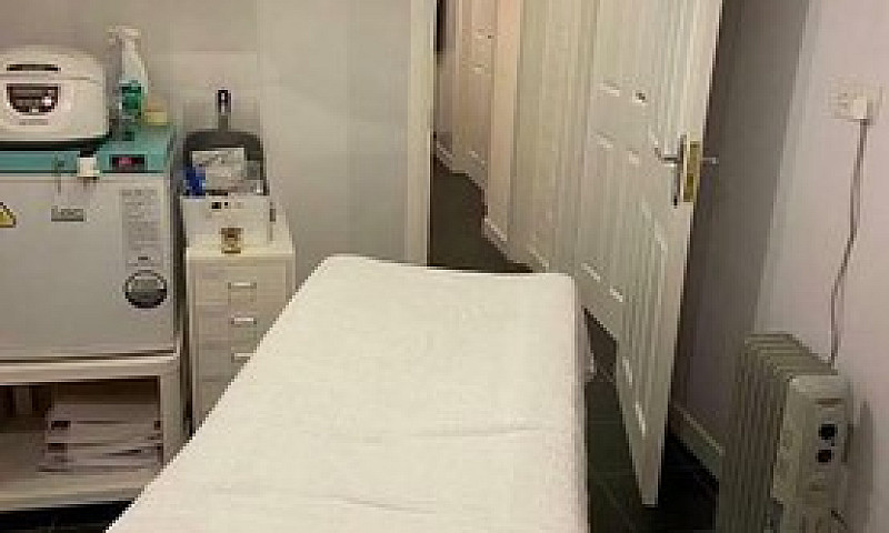 Beauty Room For Rent...