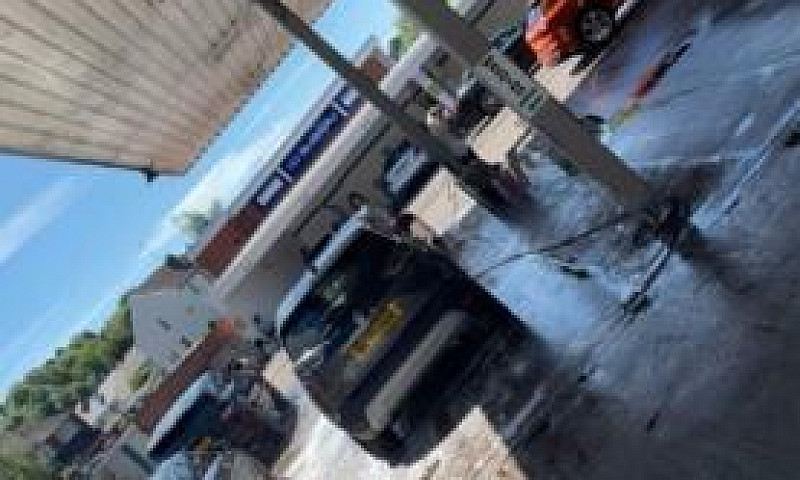 Hand Carwash & Garag...