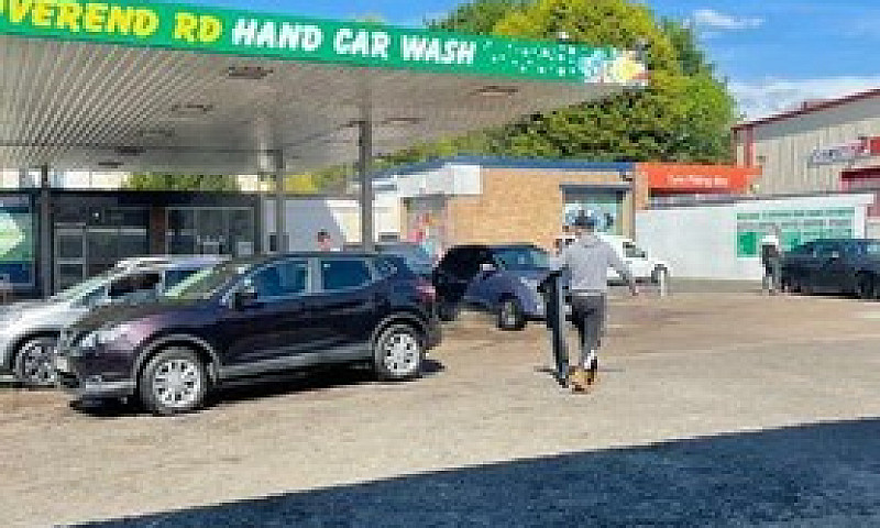 Hand Carwash & Garag...