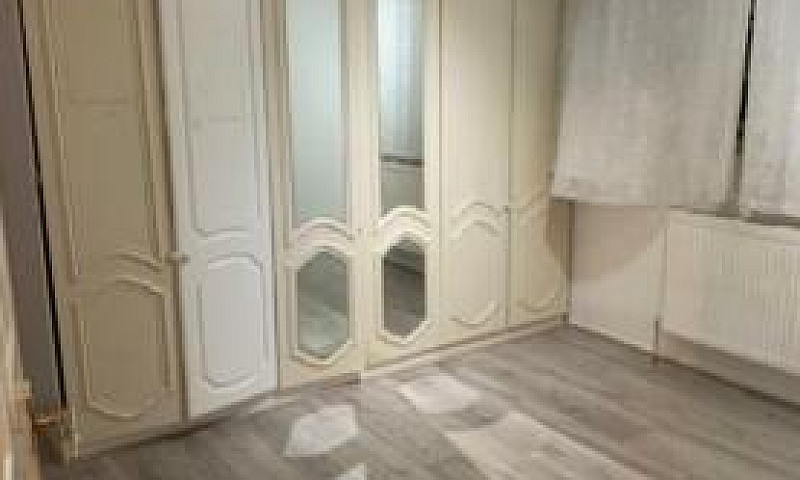 Double Bedroom For R...
