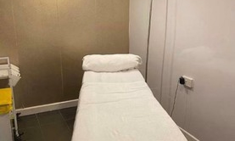 Beauty Room For Rent...