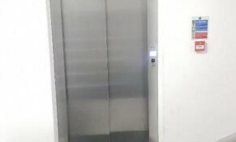 1 Bedroom In Room 4...