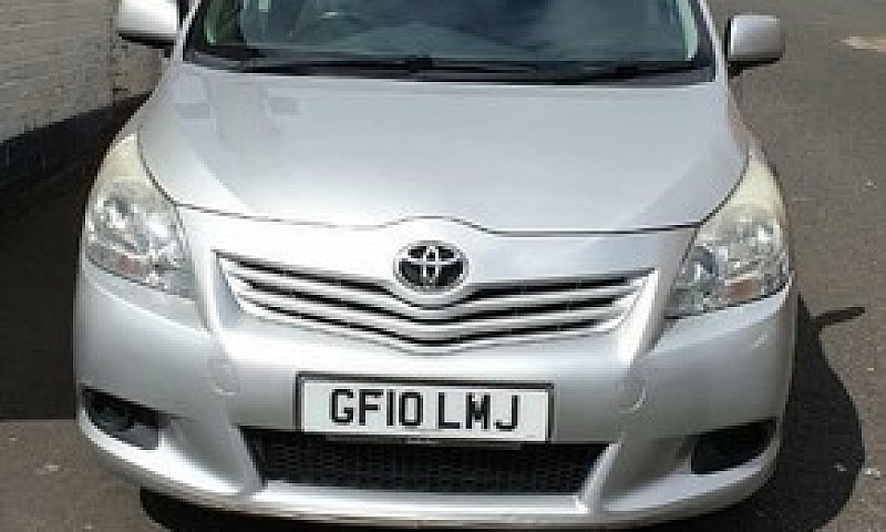  2010 Toyota Verso T...