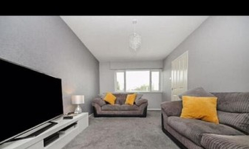 3 Bedroom House For ...