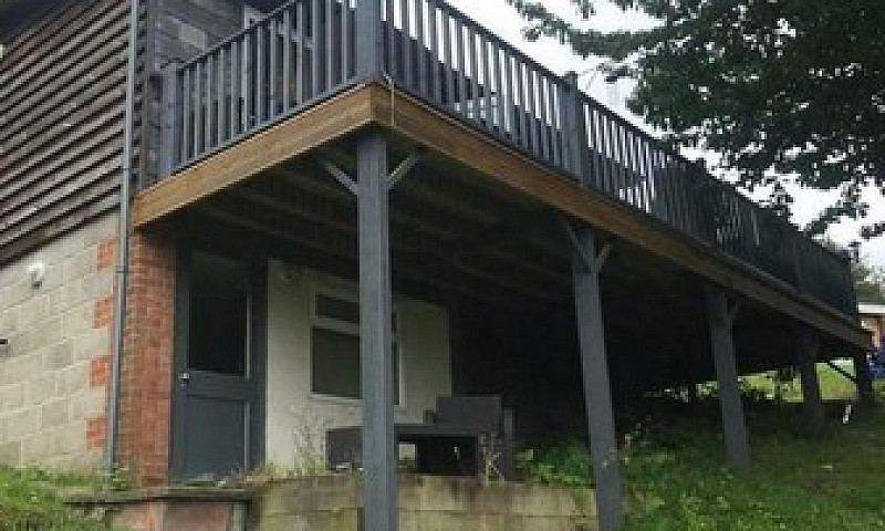 2 Bedroom House In S...