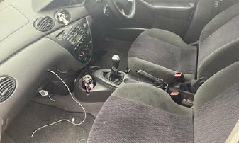 2001 Ford Focus...