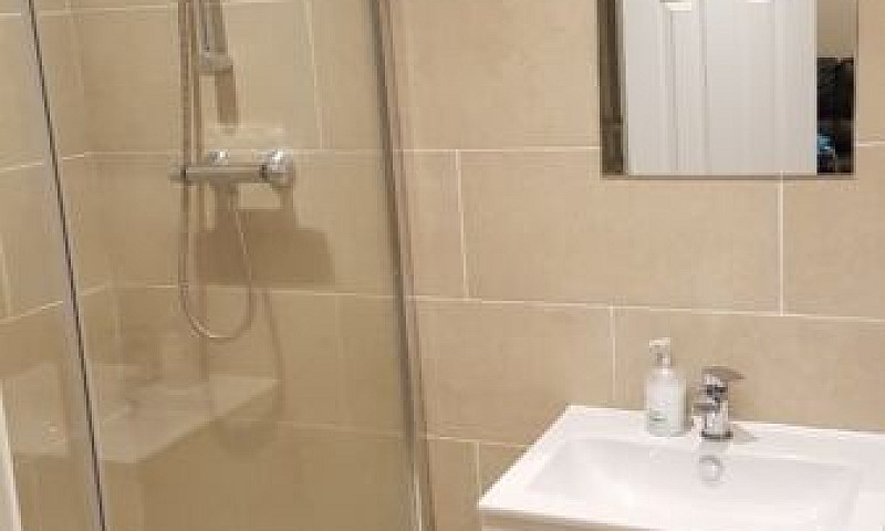 1 Bedroom Luxury Stu...