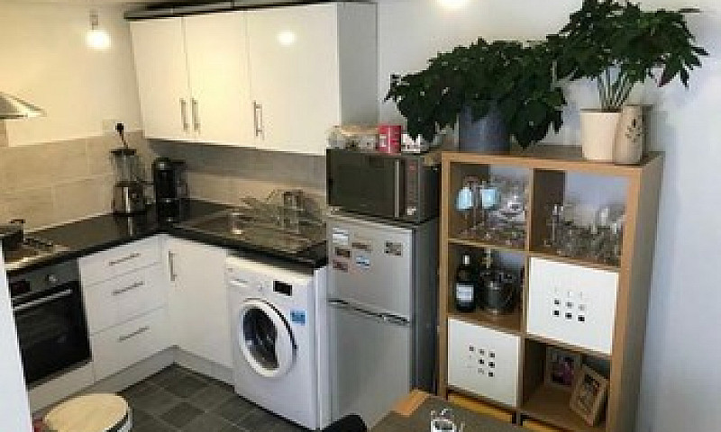 1 Bedroom Flat - All...