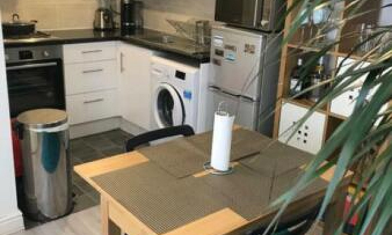 1 Bedroom Flat - All...