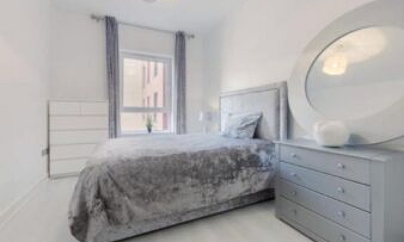 Luxury 2Br Ingram St...