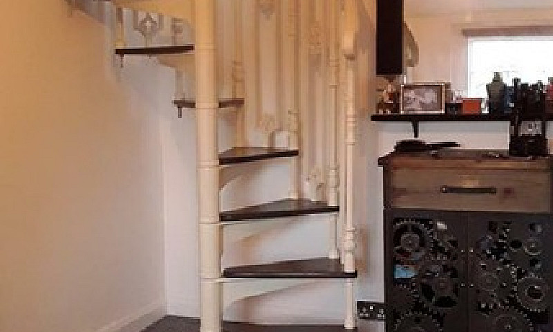 5 Bedroom House In M...