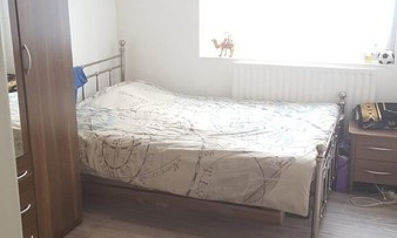 Two Bedroom Flat To ...