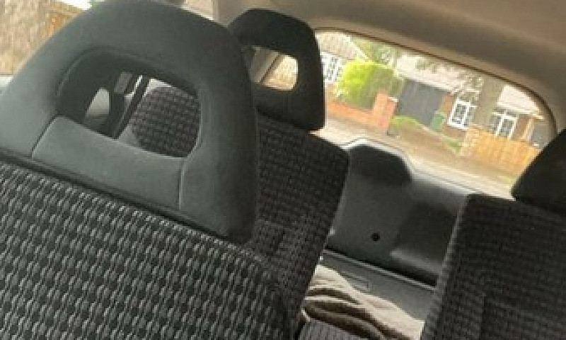 Jdm Honda Stream Awd...