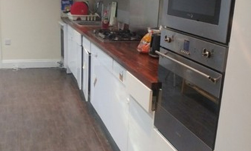 Spencer Road £700 La...