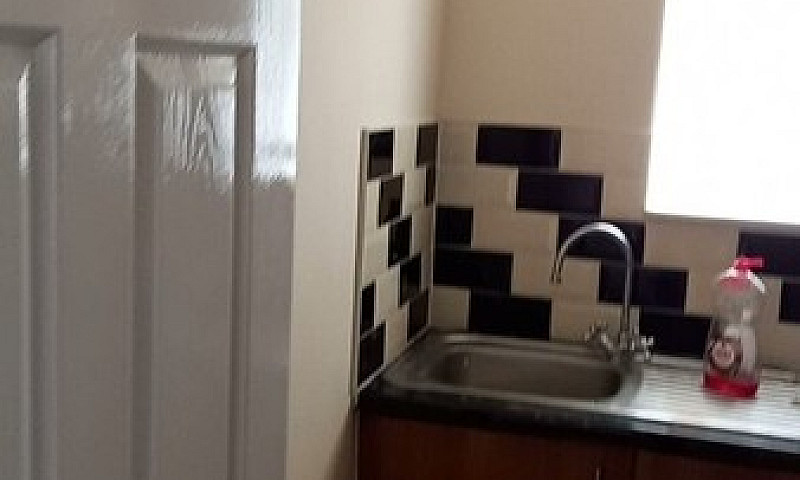 Nice Bright 2 Bed Fl...