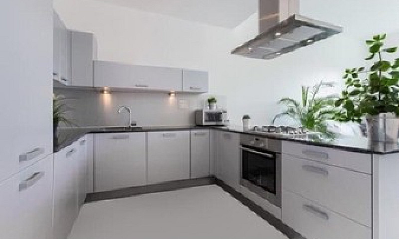 Luxury 2Br Ingram St...