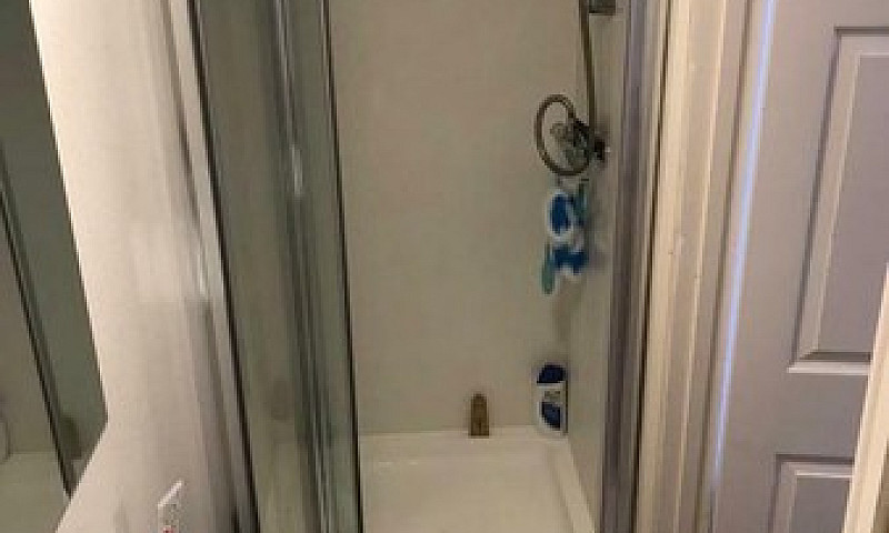 1 Bedroom Flat - All...