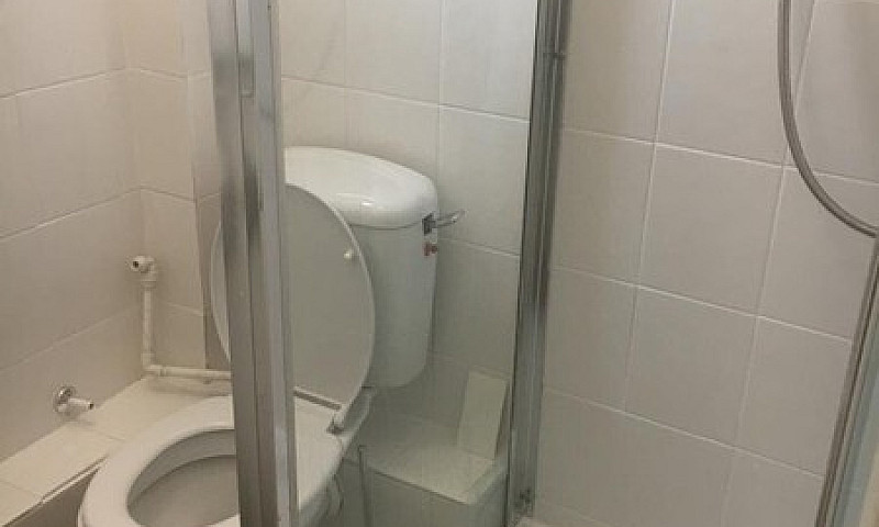 One Bedroom Flat In ...