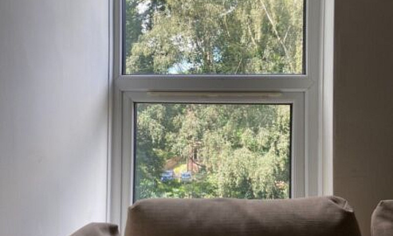 1 Bedroom Flat Whall...