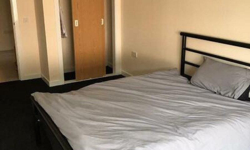 2 Bed Flat ...
