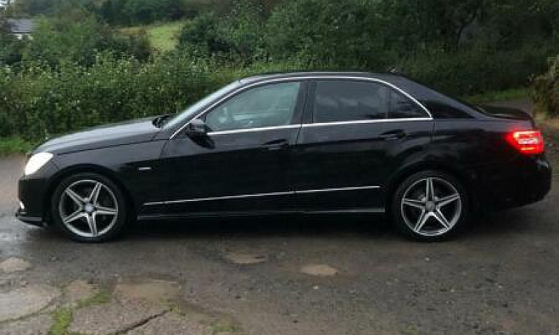 2010 Mercedes E Clas...