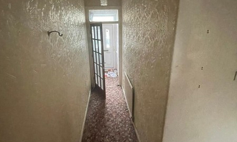 Cheap House On   Par...