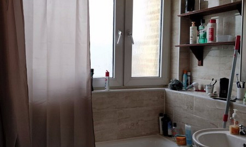 3/4 Bed Room Flat 2-...
