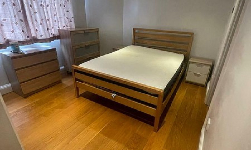 1 Double Room For Re...