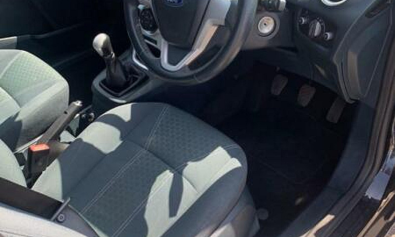 Ford Fiesta Zetec...