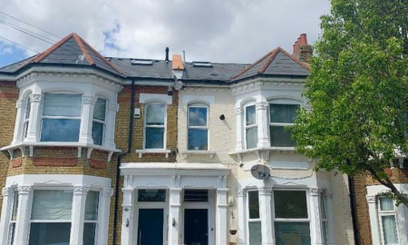 2 Bedroom Flat In 2 ...