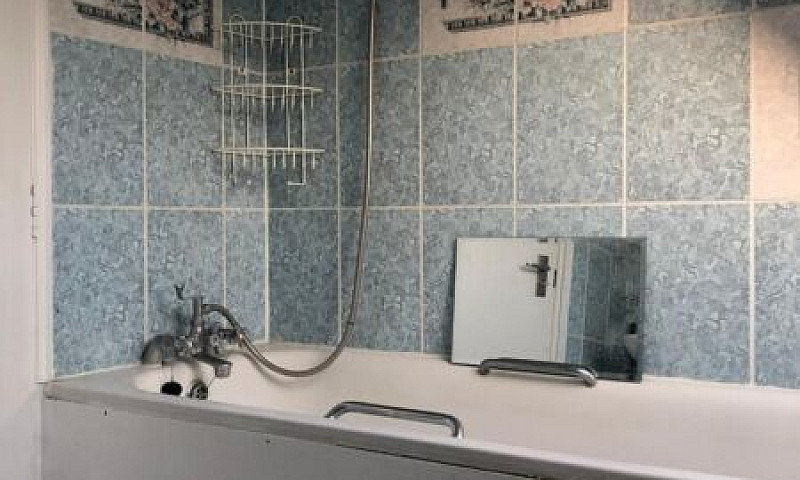 Studio Flat £850 Plu...