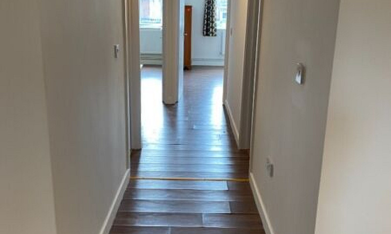 2Bedrooms Flat To Le...