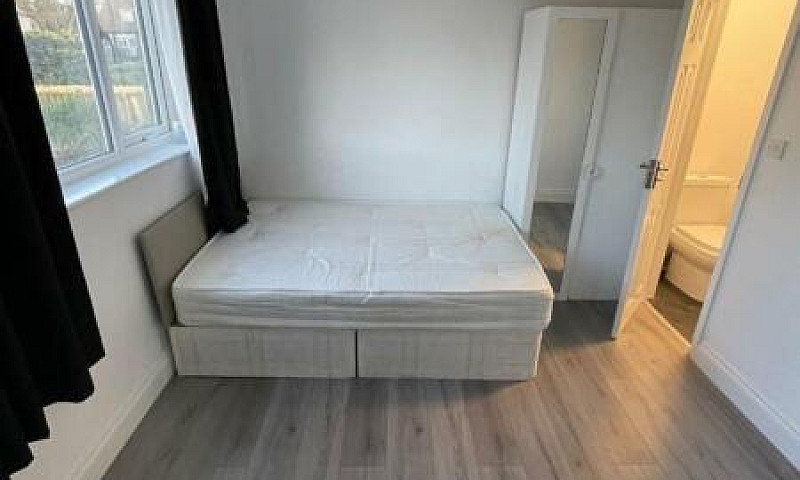 Large En-Suite Room ...