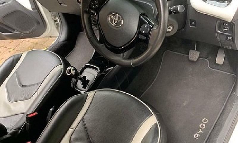 Toyota Aygo Limited ...