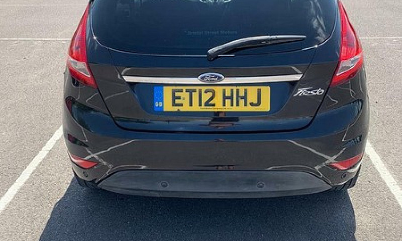 Ford Fiesta Zetec...