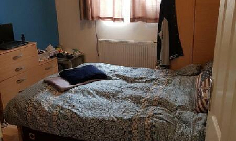 Double Bedroom For 1...