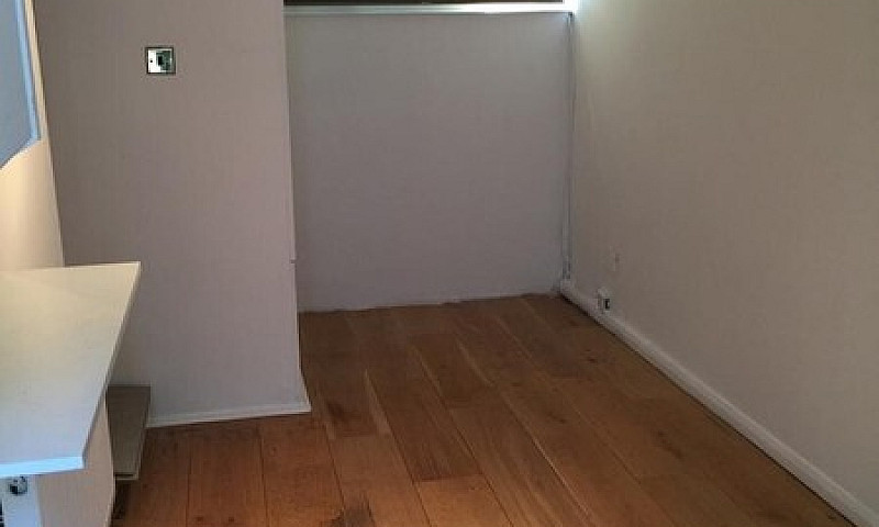 4-6 Bed House, 5 Min...