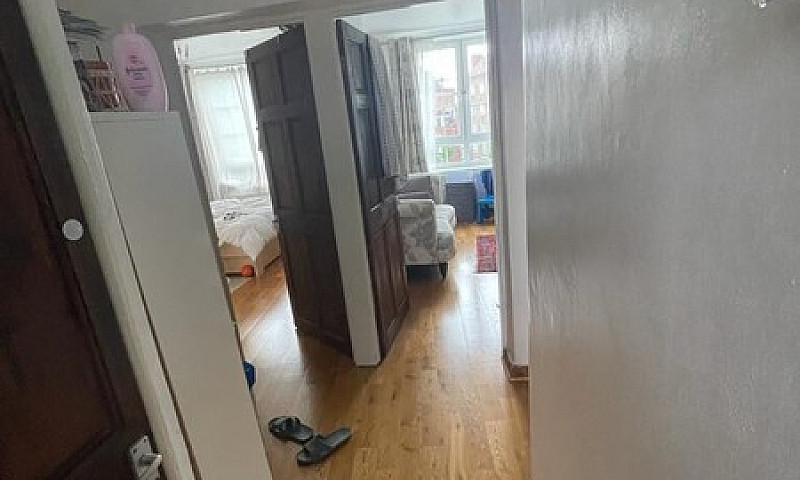 Nice 1/2 Bedroom Fla...