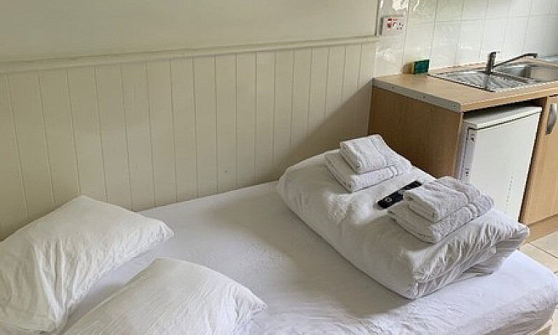 Studio Swiss Cottage...