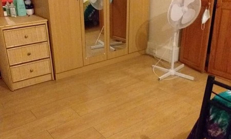 Two Bedroom Flat To ...