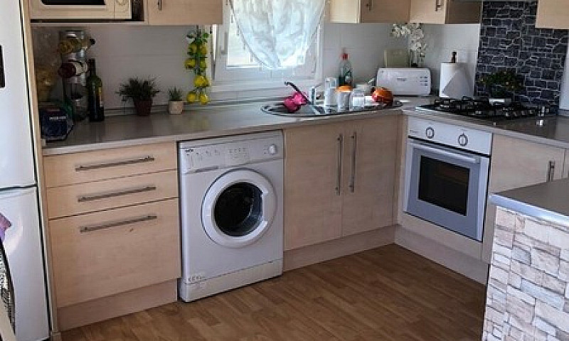 2 Bedroom Roughcast ...