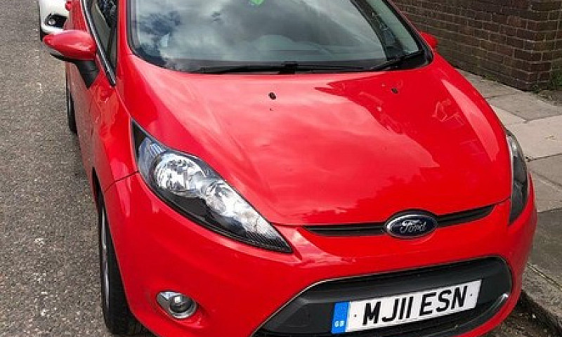 Ford Fiesta ...