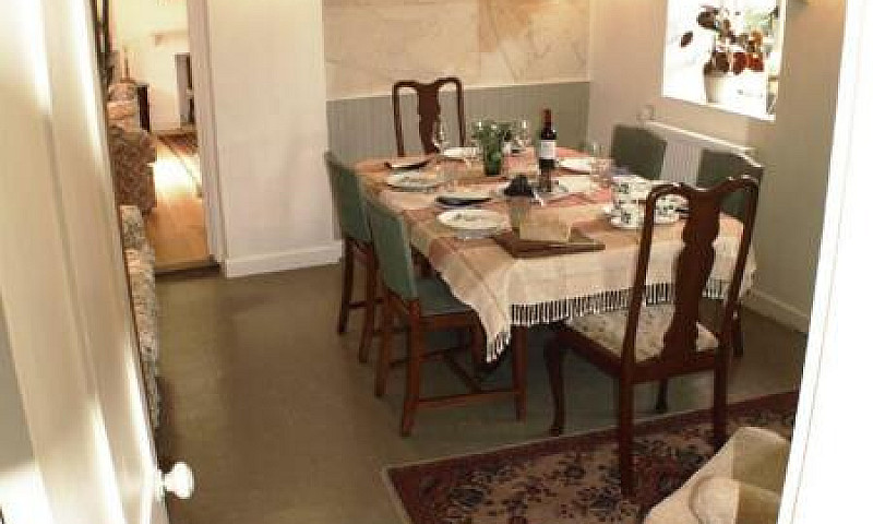 3 Bedroom House In W...