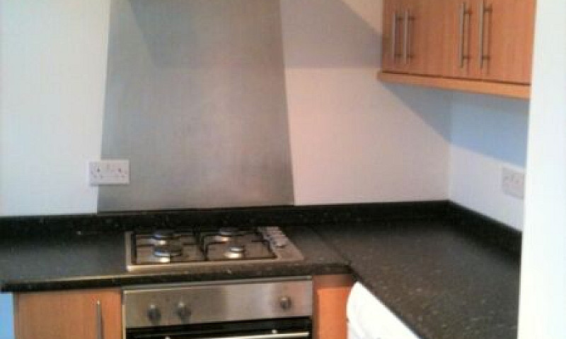 1 Bedroom Newly Refu...
