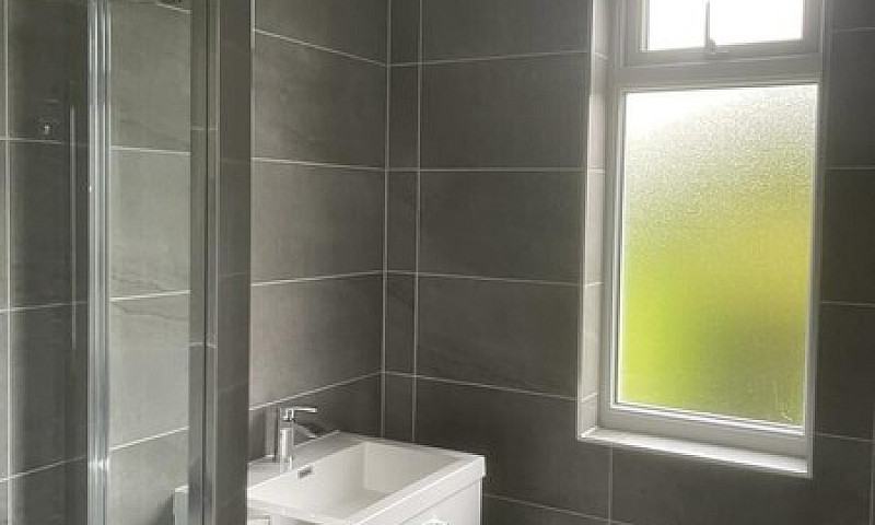 2 Bed Lower Cottage ...